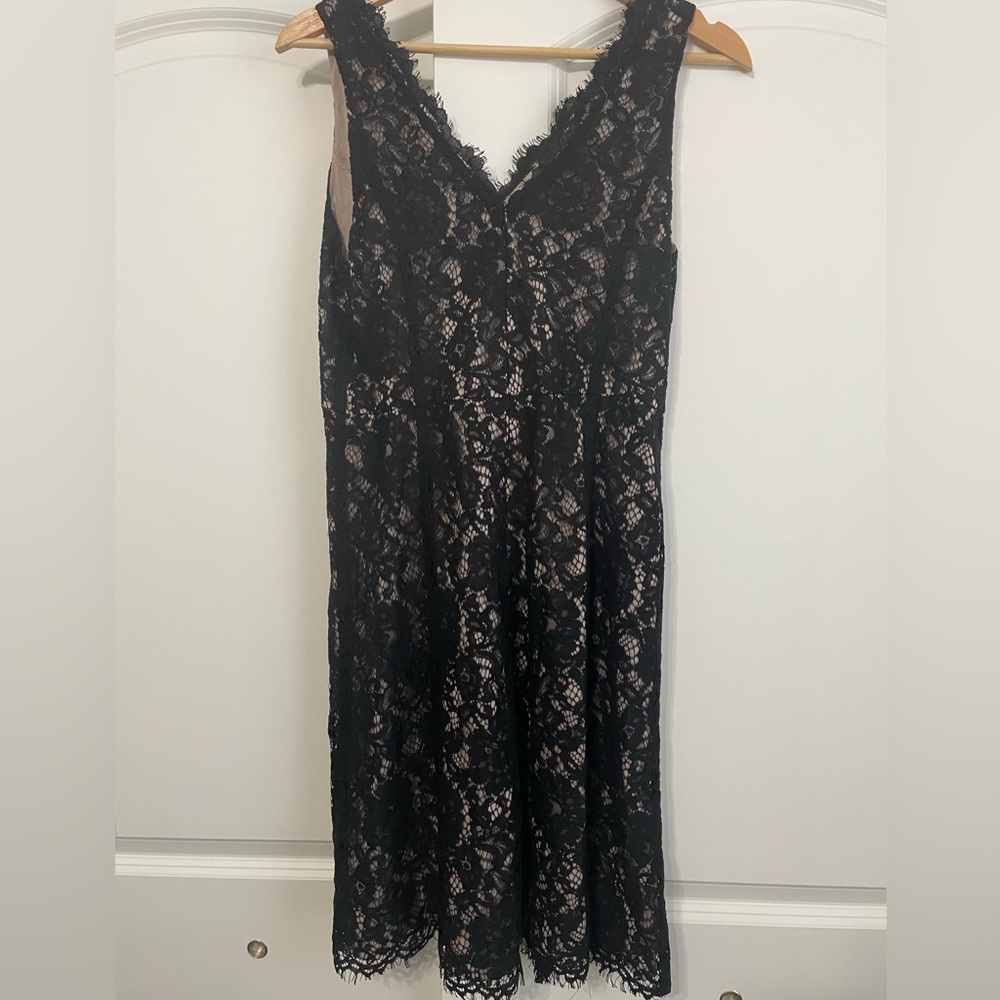 Black Scalloped Lace A Line Cocktail Dress - Picture 3 of 8